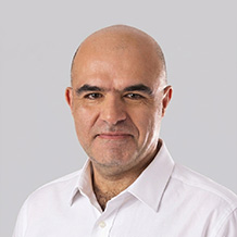 Arman Samii